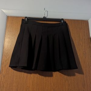 Black pleated skirt